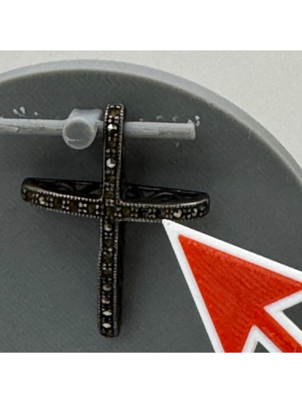 Sterling Silver Marcasite Cross Pendant Charm 5g Vintage Religious Jewelry READ - Picture 12 of 14